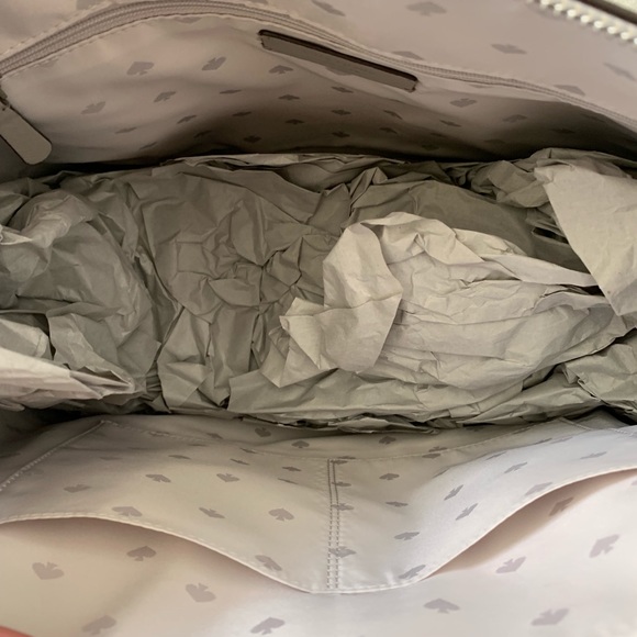 KATE SPADE CAMERON LARGE POCKET TOTE TAUPE GRAY - Picture 8 of 8